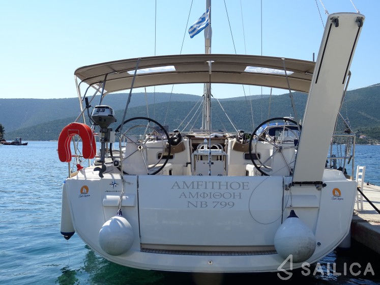 Sun Odyssey 519 - Yacht Charter Sailica