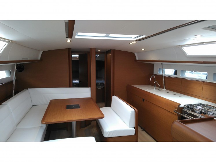 Sun Odyssey 519 - Yacht Charter Sailica