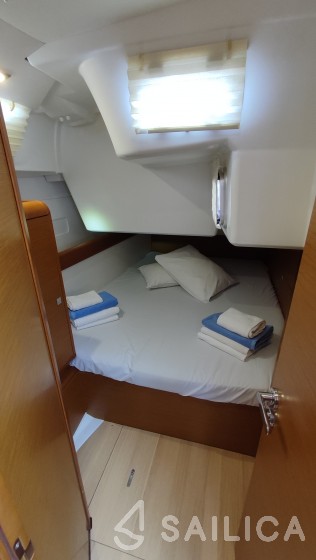 Sun Odyssey 519 - Yacht Charter Sailica