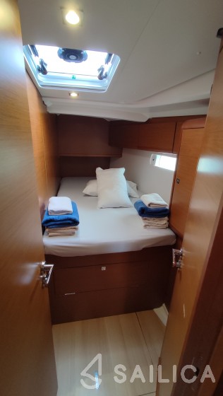 Sun Odyssey 519 - Yacht Charter Sailica