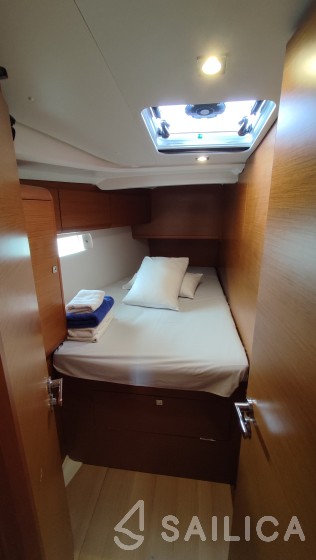 Sun Odyssey 519 - Yacht Charter Sailica