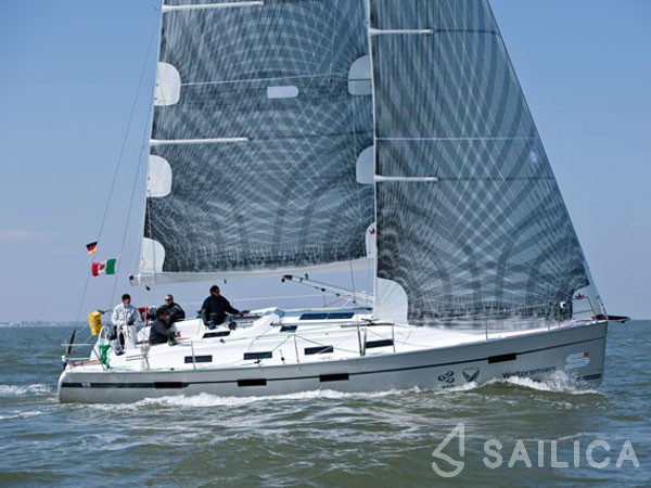 Bavaria 40 Cruiser S - Yacht Charter Sailica