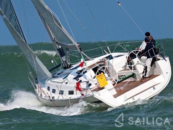 Bavaria 40 Cruiser S - Yacht Charter Sailica