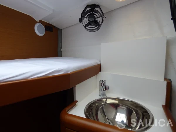 Sun Odyssey 519 - Yacht Charter Sailica