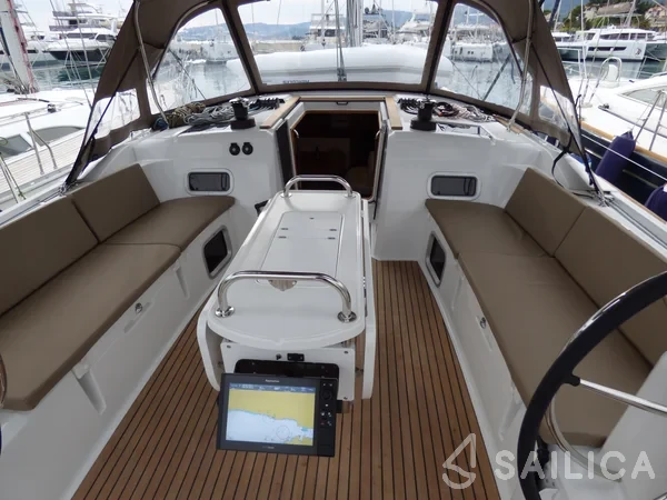 Sun Odyssey 519 - Yacht Charter Sailica