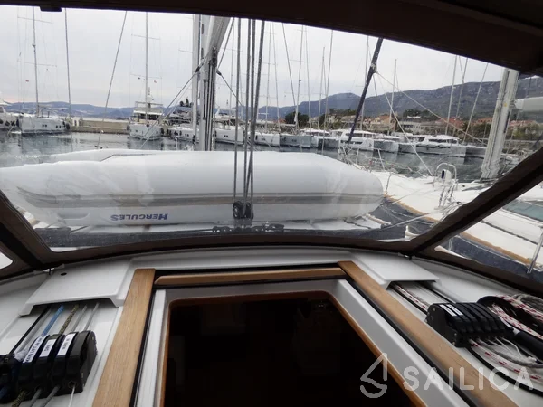 Sun Odyssey 519 - Yacht Charter Sailica