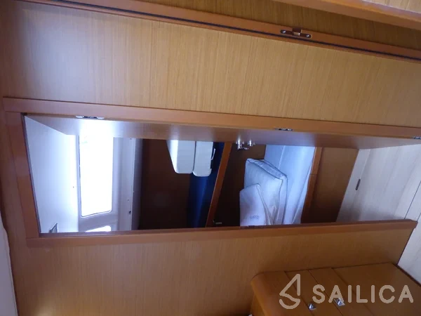 Sun Odyssey 519 - Yacht Charter Sailica