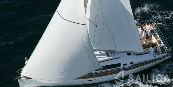 Oceanis 46 - Yacht Charter Sailica