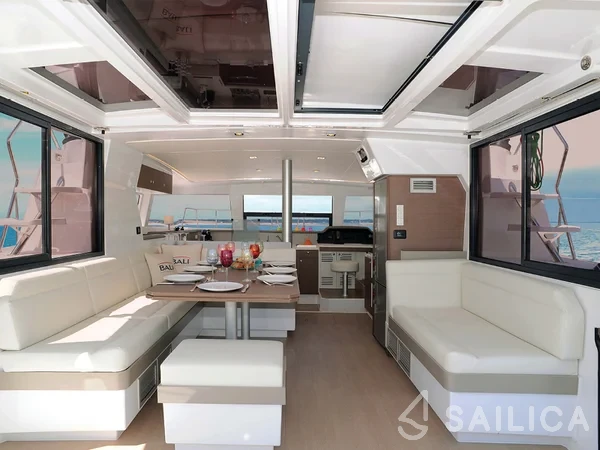 Bali 4.1 - Yacht Charter Sailica