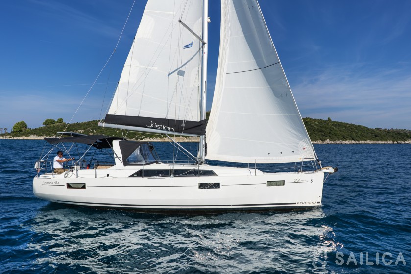 Oceanis 41.1 - Yacht Charter Sailica