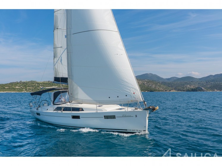 Oceanis 41.1 - Yacht Charter Sailica