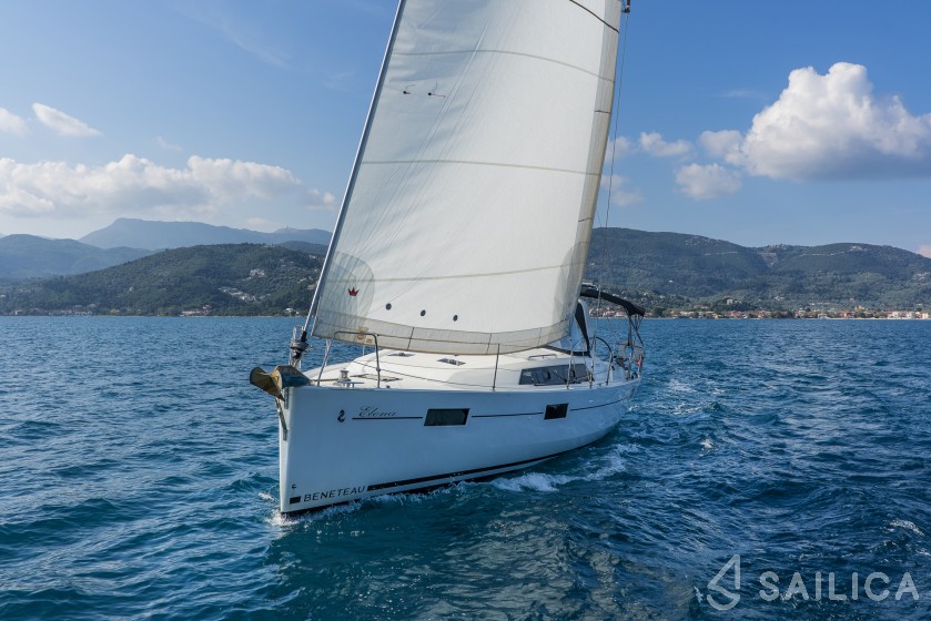 Oceanis 41.1 - Yacht Charter Sailica
