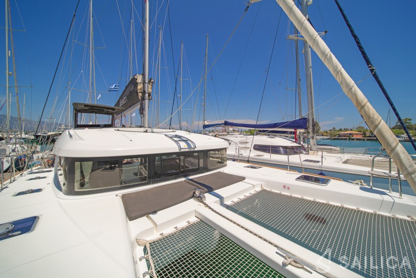 Lagoon 40 - Yacht Charter Sailica