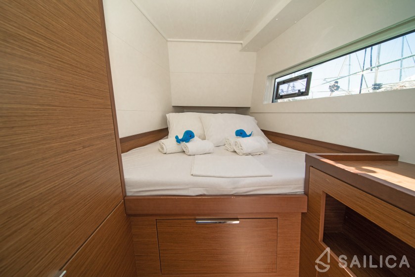 Lagoon 40 - Yacht Charter Sailica