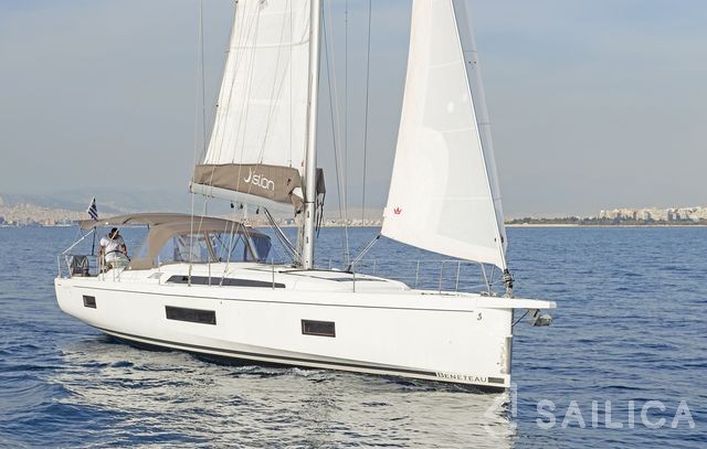 Oceanis 51.1 - Yacht Charter Sailica