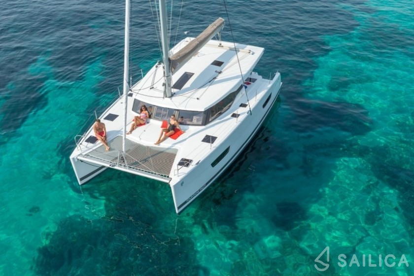 Lucia 40 - Yacht Charter Sailica
