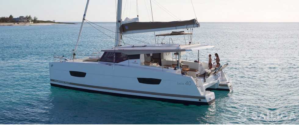 Lucia 40 - Yacht Charter Sailica