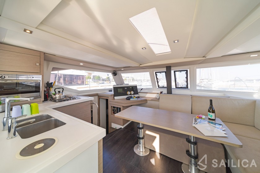 Lucia 40 - Yacht Charter Sailica