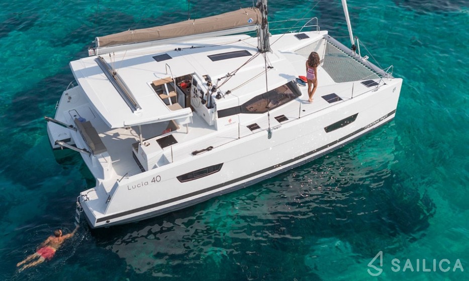 Lucia 40 - Yacht Charter Sailica