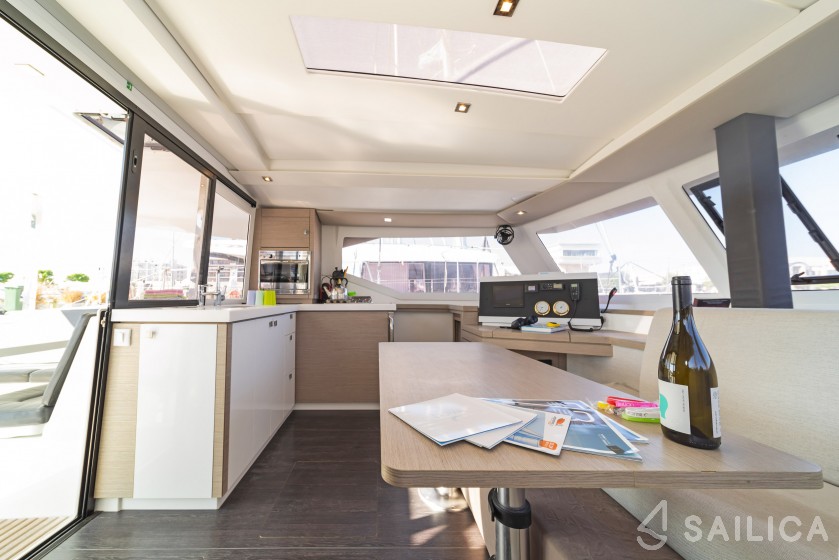 Lucia 40 - Yacht Charter Sailica