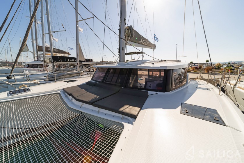 Lucia 40 - Yacht Charter Sailica
