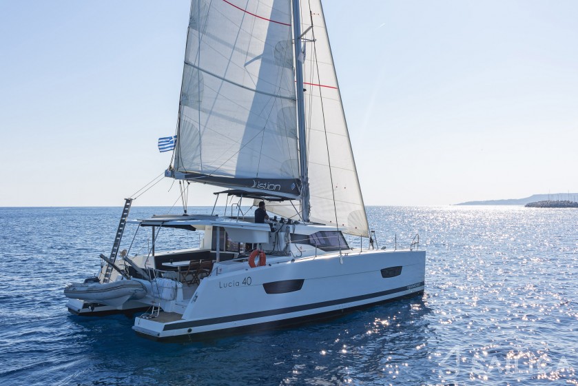 Lucia 40 - Yacht Charter Sailica