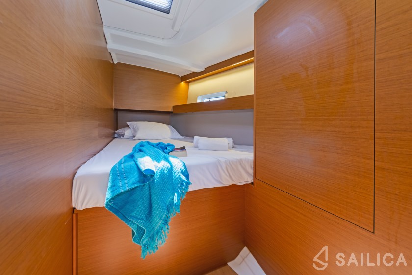 Sun Odyssey 490 - Yacht Charter Sailica