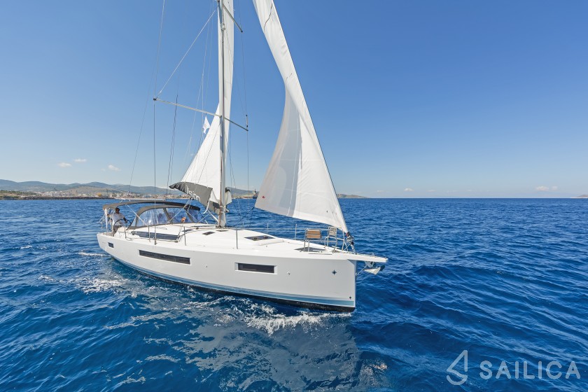 Sun Odyssey 490 - Yacht Charter Sailica