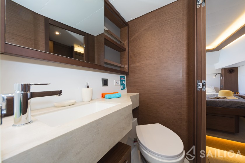 Lagoon 46  - Yacht Charter Sailica