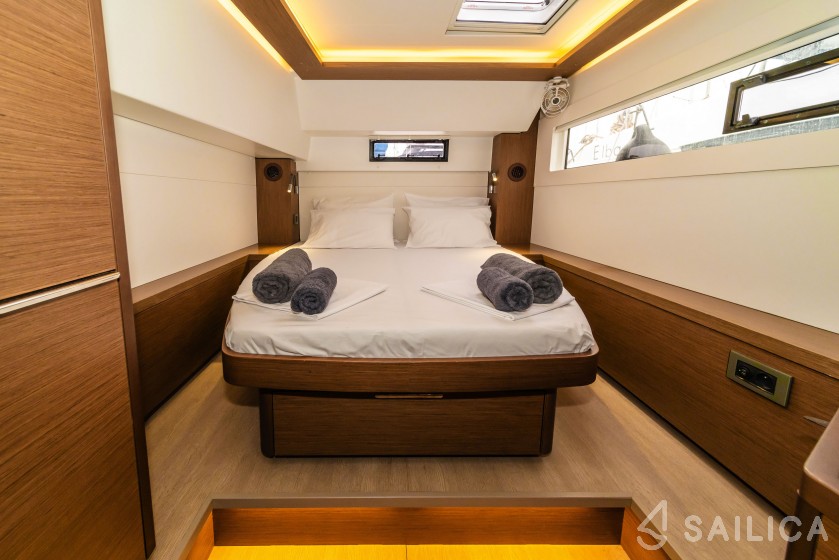 Lagoon 46  - Yacht Charter Sailica