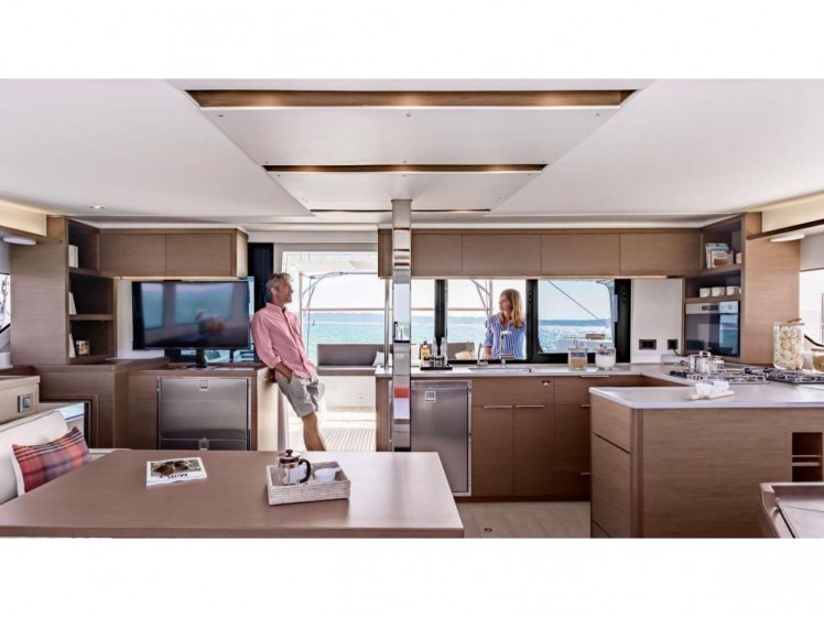 Lagoon 46  - Yacht Charter Sailica