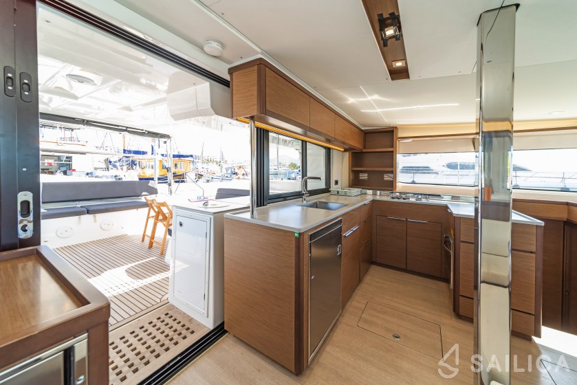 Lagoon 46  - Yacht Charter Sailica