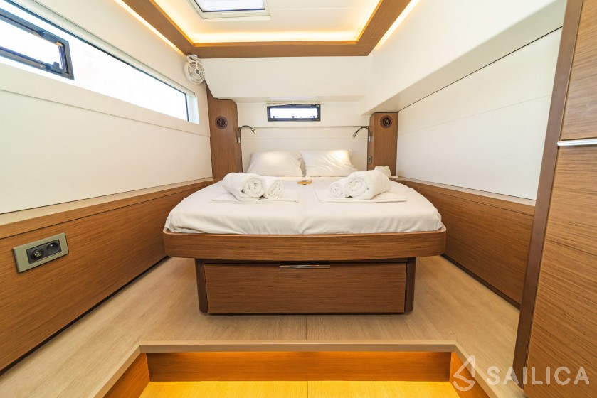 Lagoon 46  - Yacht Charter Sailica