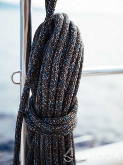 Sunreef 60 - Yacht Charter Sailica
