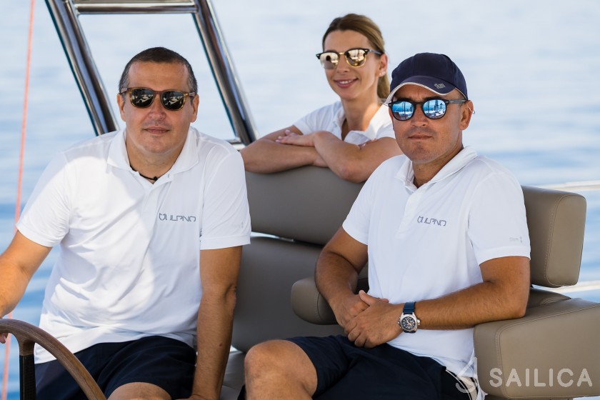 Sunreef 60 - Yacht Charter Sailica