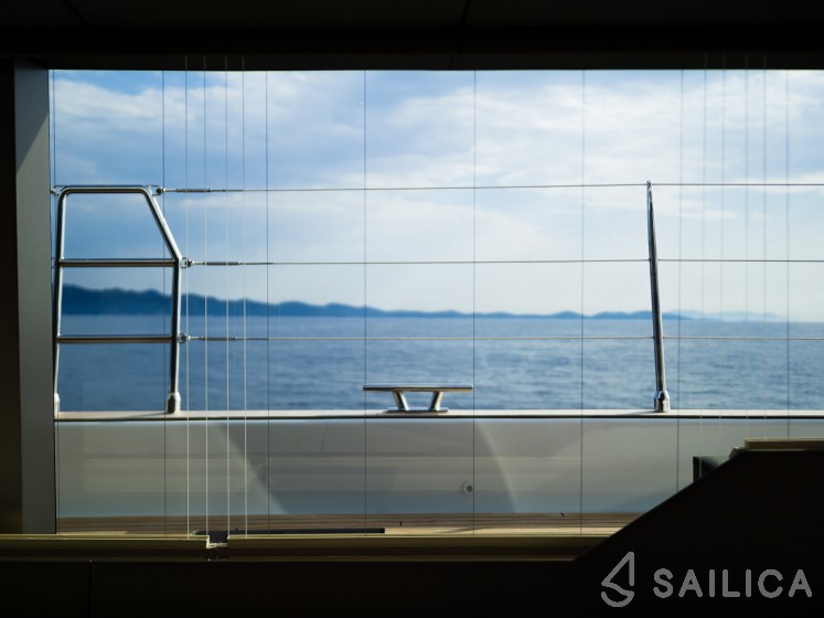 Sunreef 60 - Yacht Charter Sailica