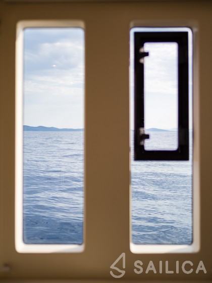 Sunreef 60 - Yacht Charter Sailica
