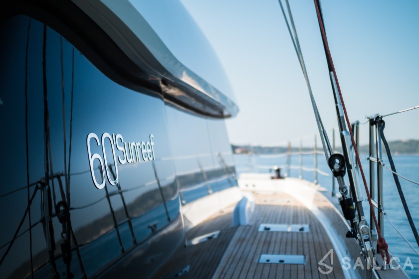 Sunreef 60 - Yacht Charter Sailica