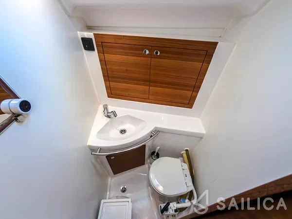 Elan Impression 40.1 - Yacht Charter Sailica