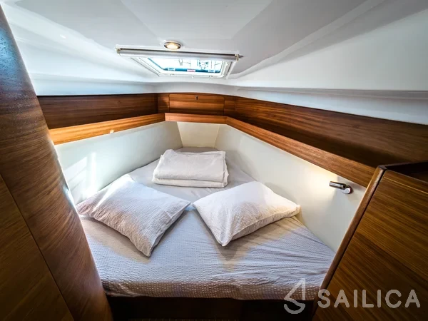 Elan Impression 40.1 - Yacht Charter Sailica