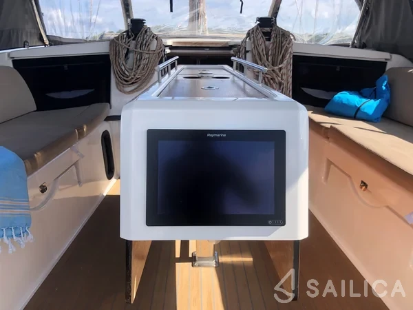 Dufour 430 - Yacht Charter Sailica