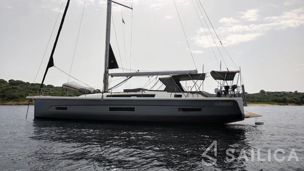 Dufour 530 - Yacht Charter Sailica
