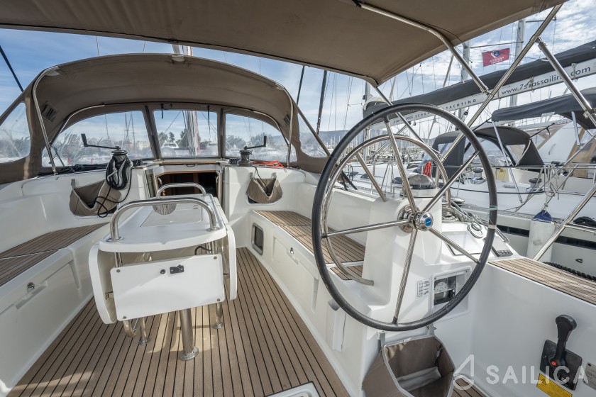 Sun Odyssey 479 - Yacht Charter Sailica