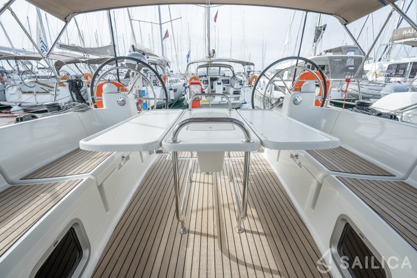 Sun Odyssey 479 - Yacht Charter Sailica