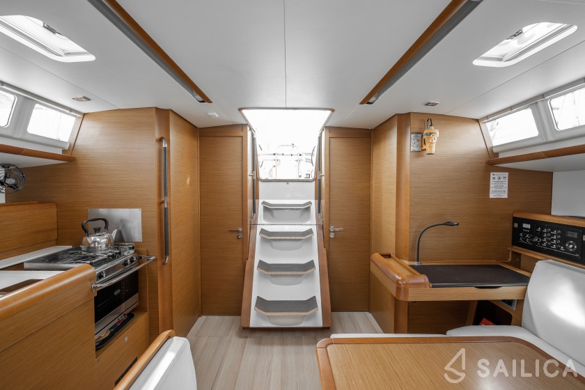 Sun Odyssey 479 - Yacht Charter Sailica