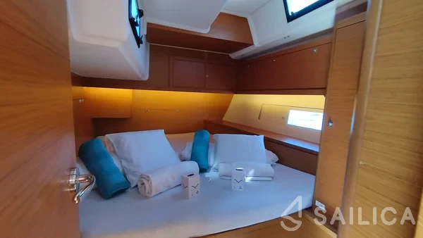 Dufour 470 - Yacht Charter Sailica