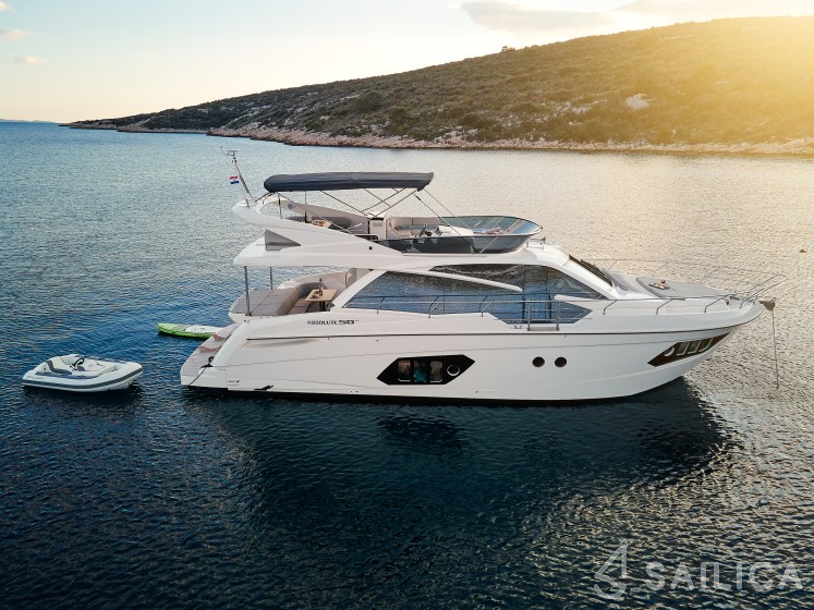 Absolute 50 Fly - Yacht Charter Sailica