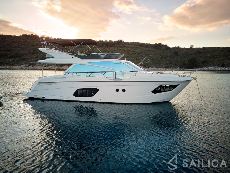 Absolute 50 Fly - Yacht Charter Sailica