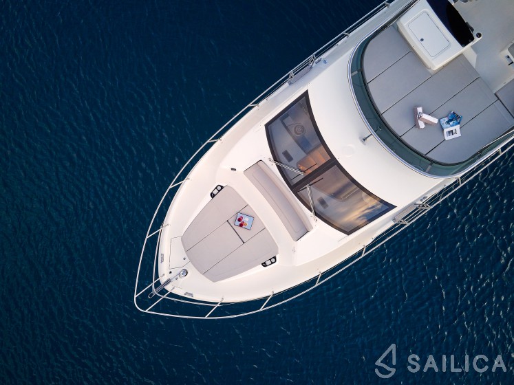 Absolute 50 Fly - Yacht Charter Sailica