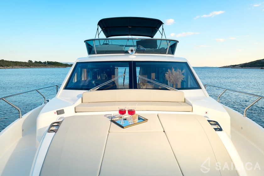 Absolute 50 Fly - Yacht Charter Sailica